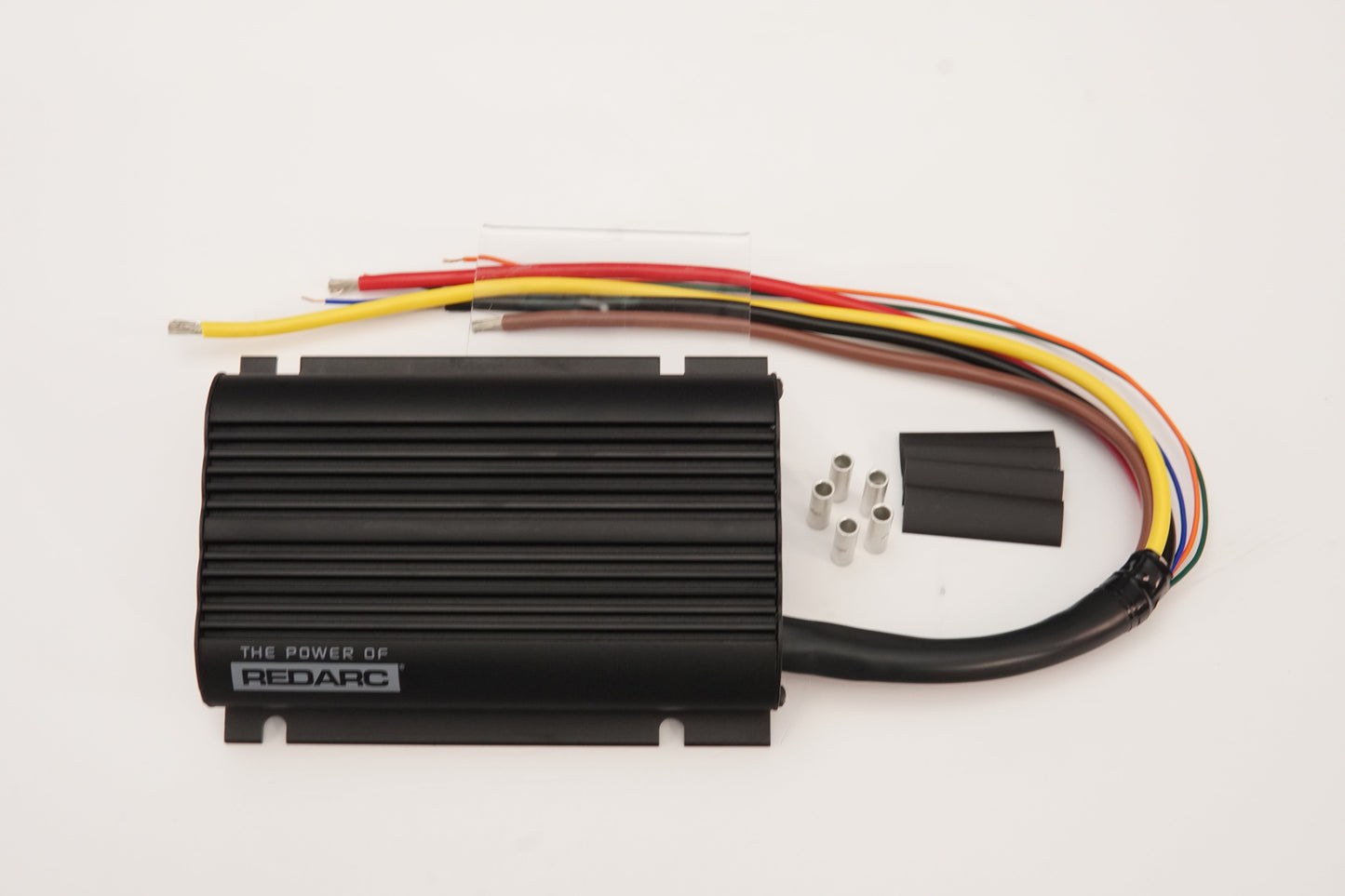 Redarc BCDCN1240 40A MPPT contrôleur de charge solaire + DC-DC chargeur avec l'alternateur - Waterproof
